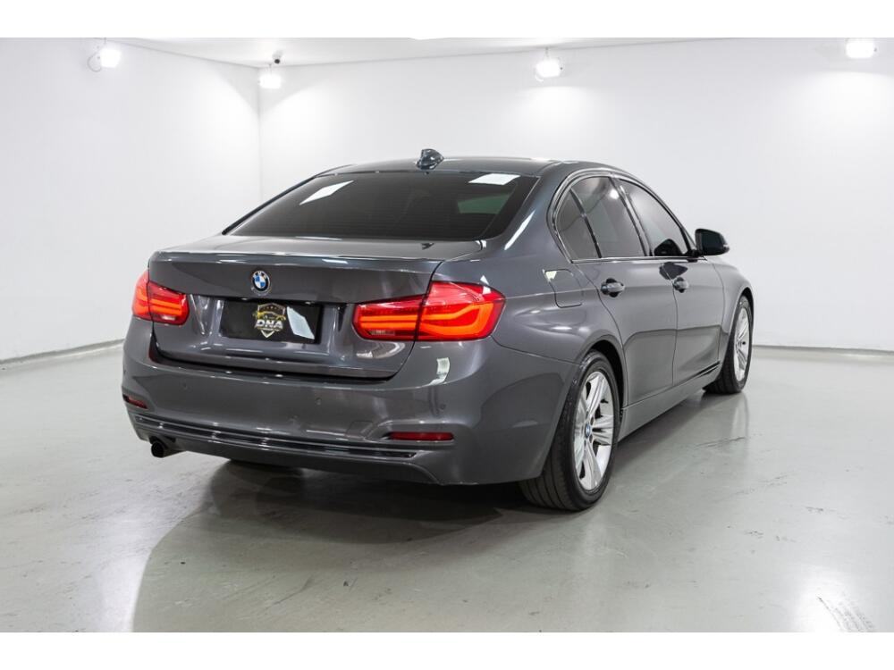 BMW 320i