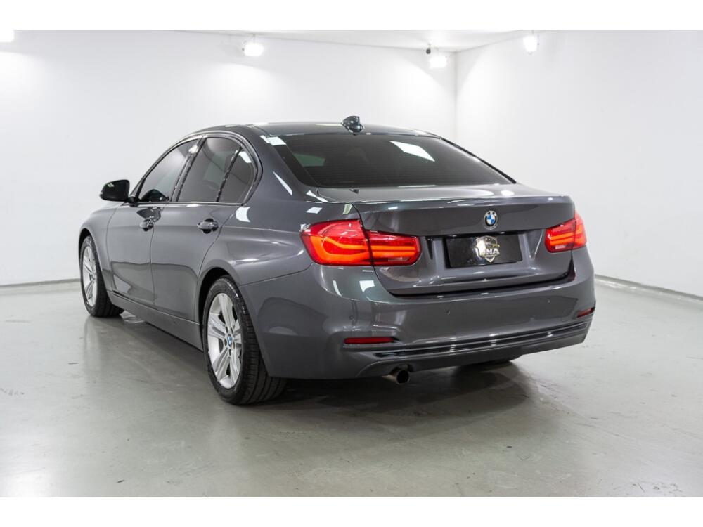 BMW 320i