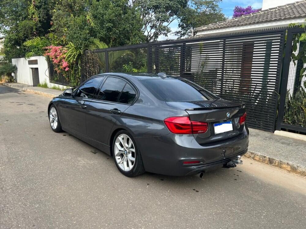 BMW 320i