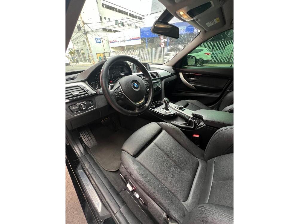 BMW 320i