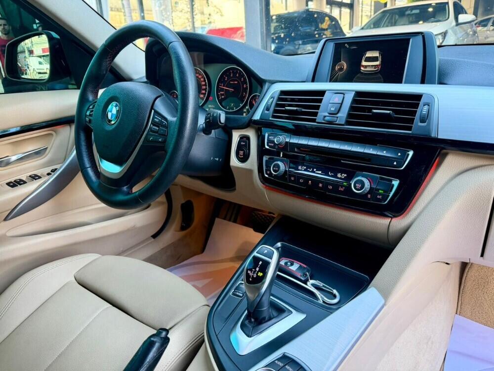 BMW 320i