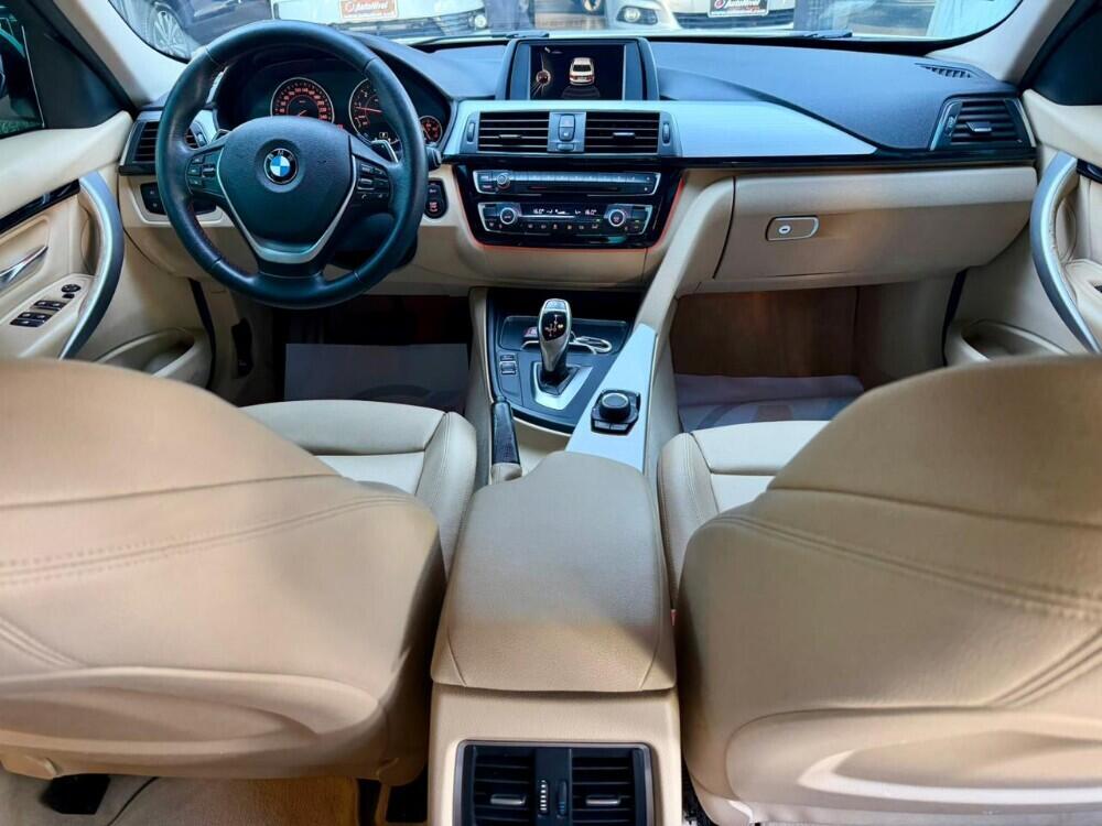 BMW 320i