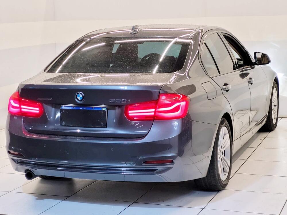 BMW 320i