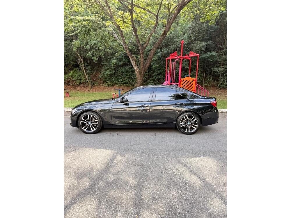 BMW 320i