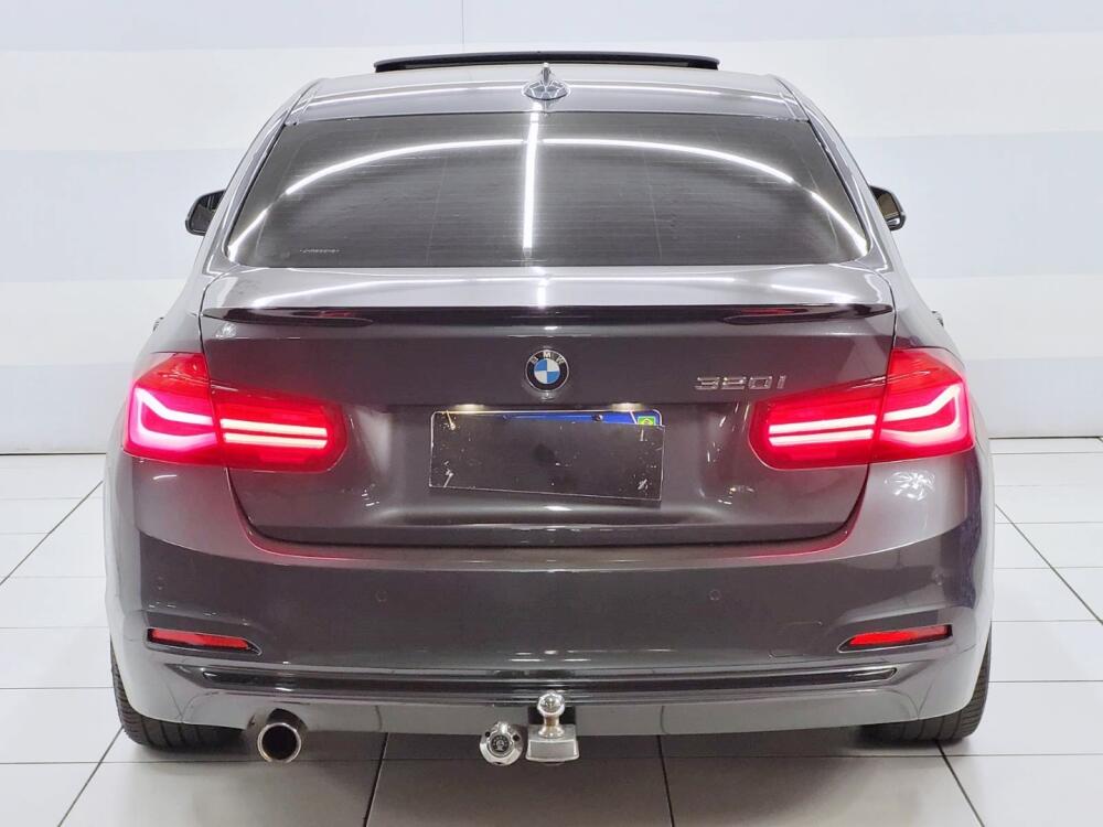BMW 320i