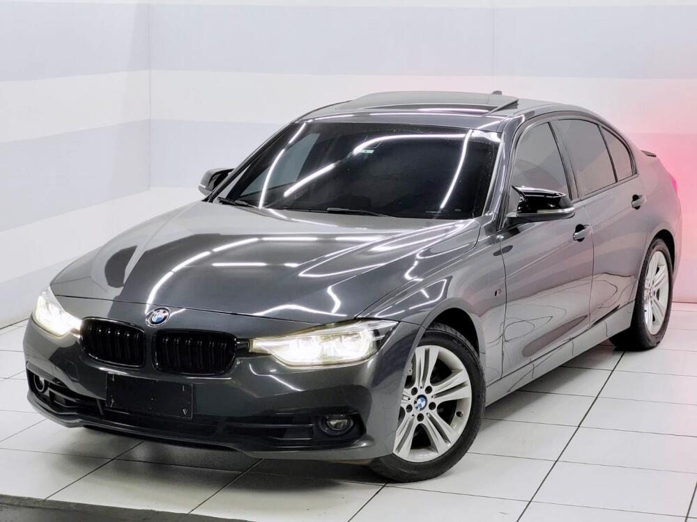 BMW 320i