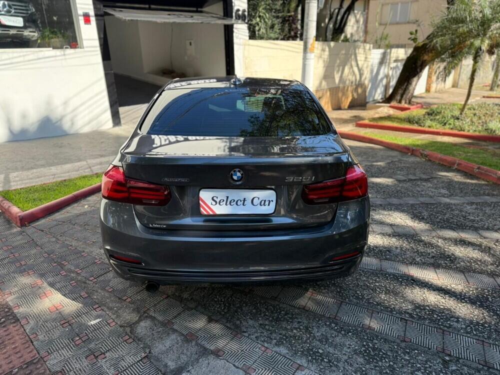 BMW 320i