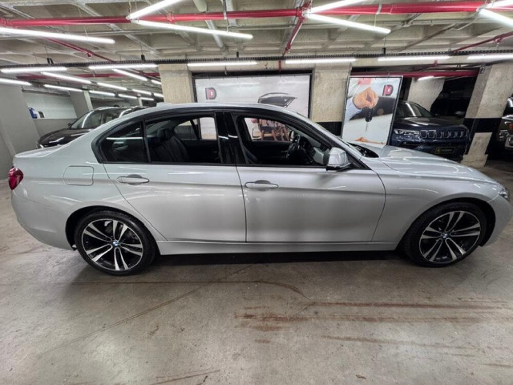 BMW 320i