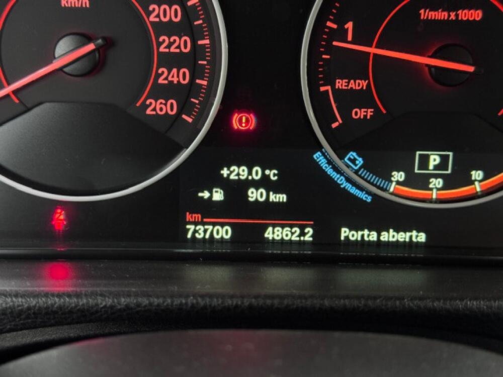 BMW 320i