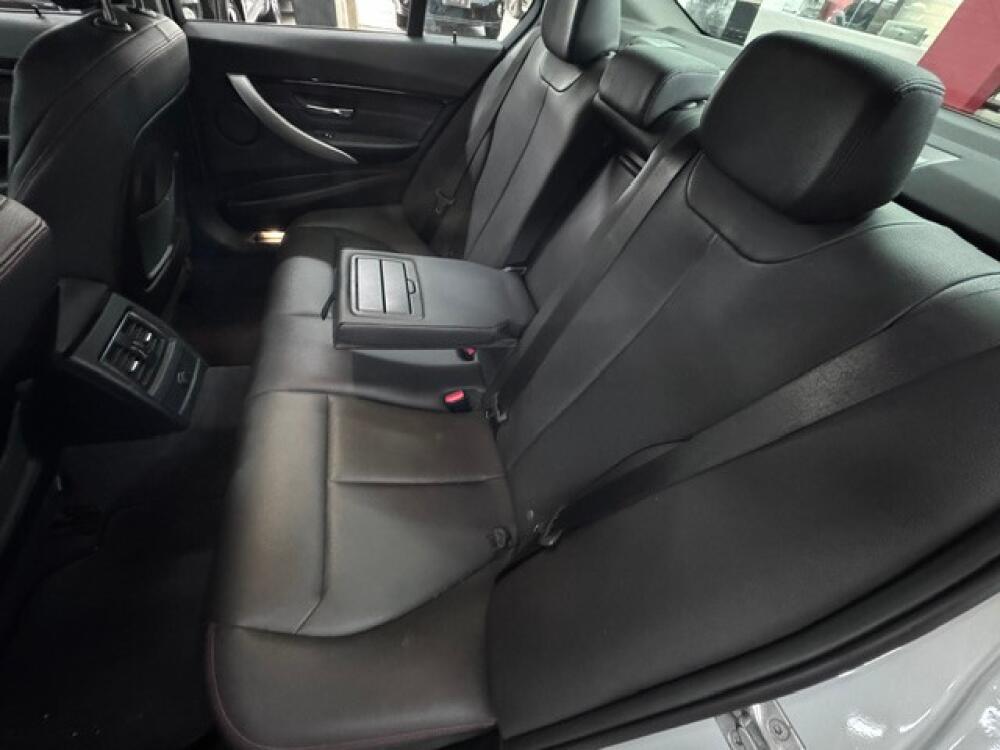 BMW 320i
