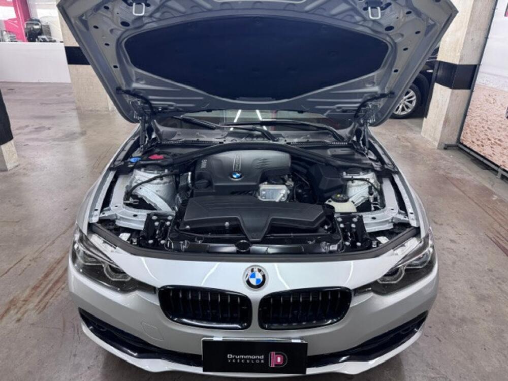 BMW 320i