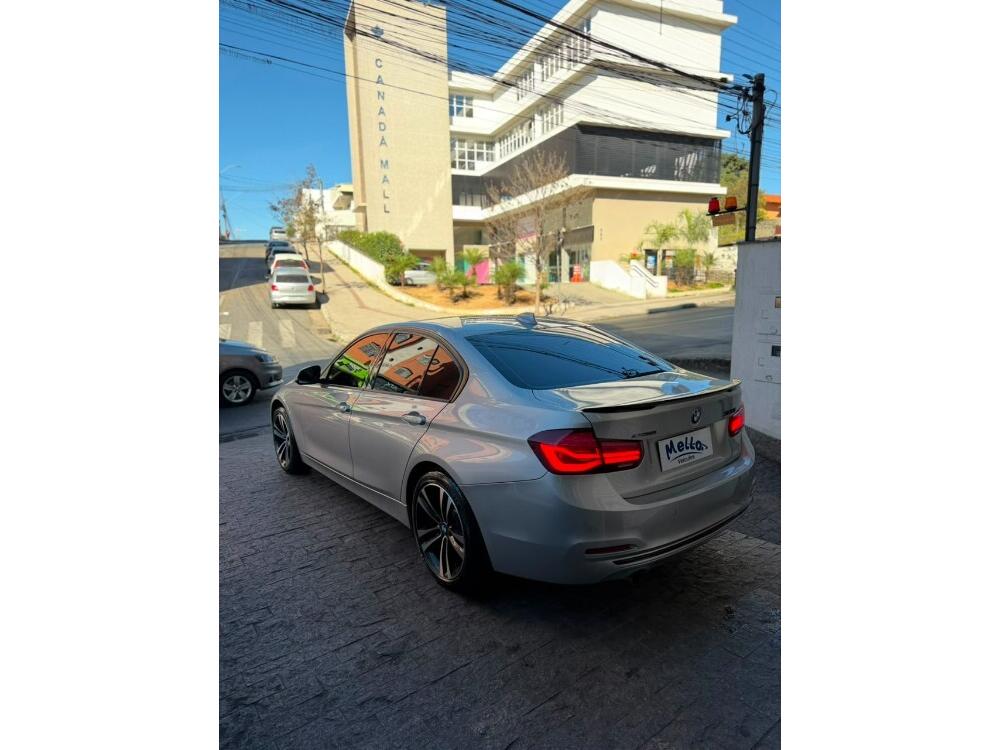BMW 320i