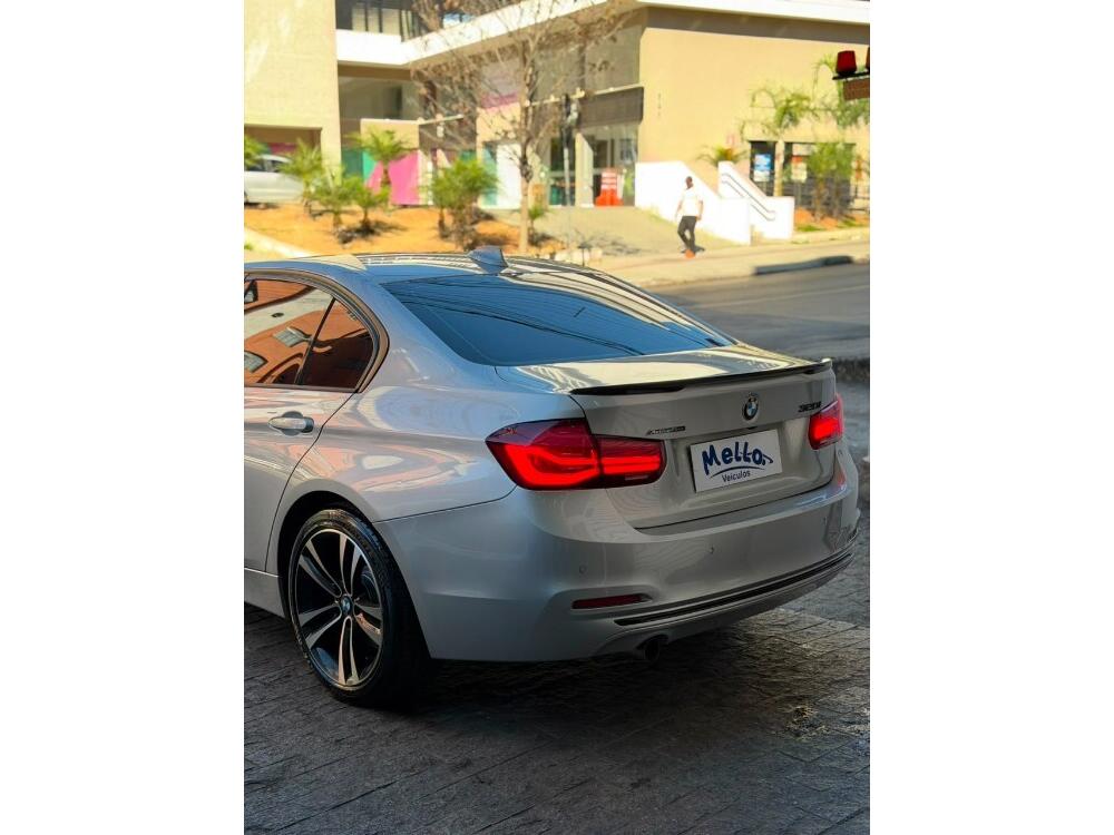 BMW 320i