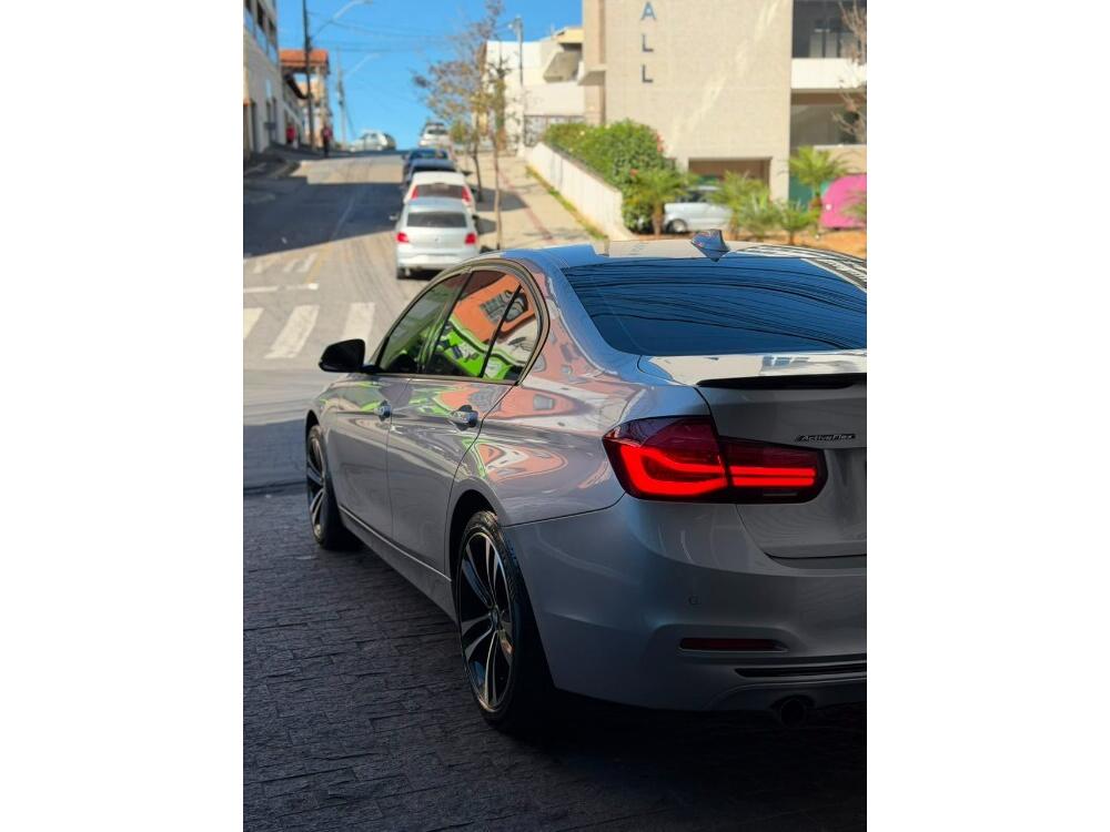 BMW 320i