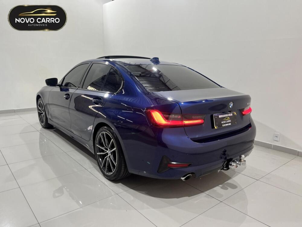 BMW 320i