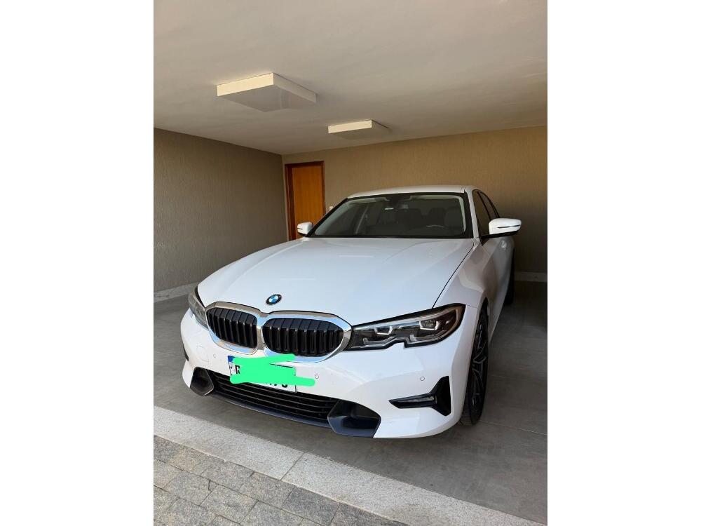 BMW 320i
