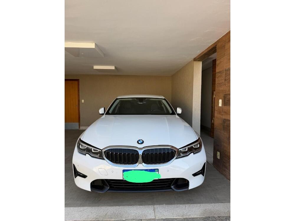BMW 320i
