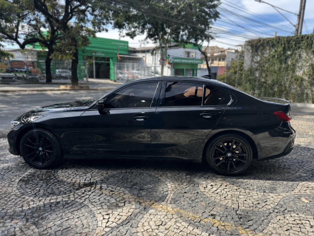 BMW 320i