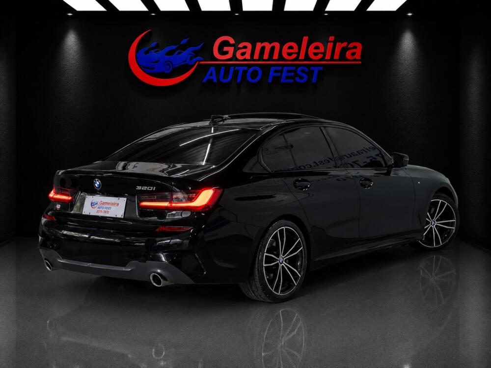 BMW 320i