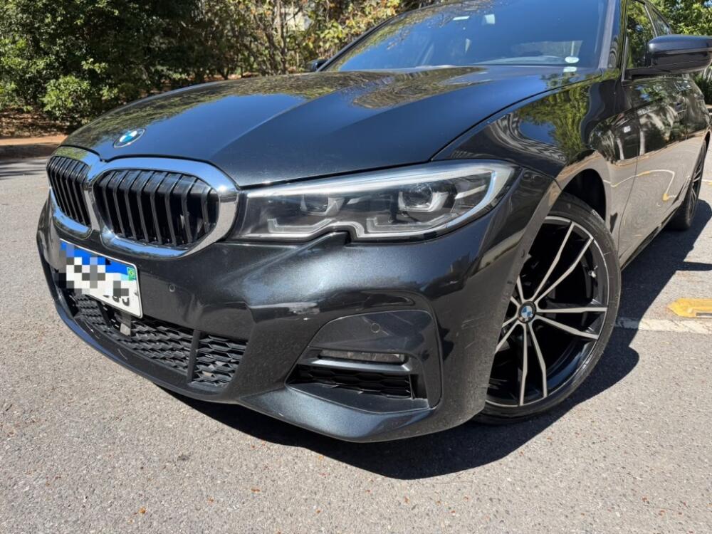 BMW 320i