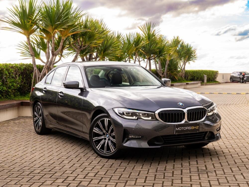 BMW 320i