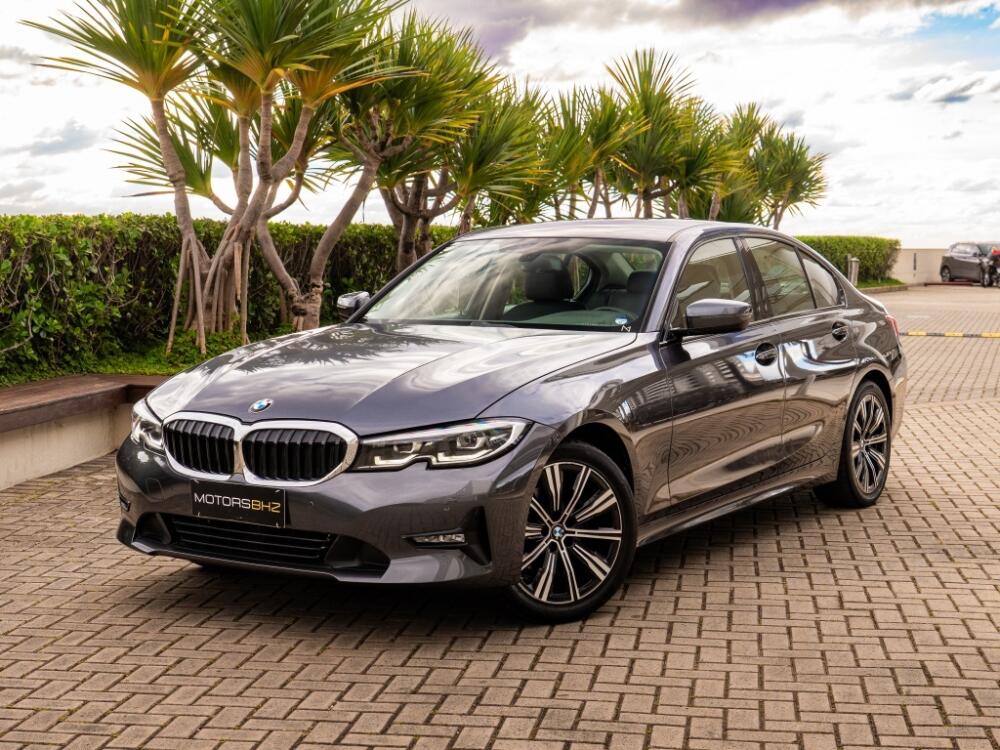 BMW 320i