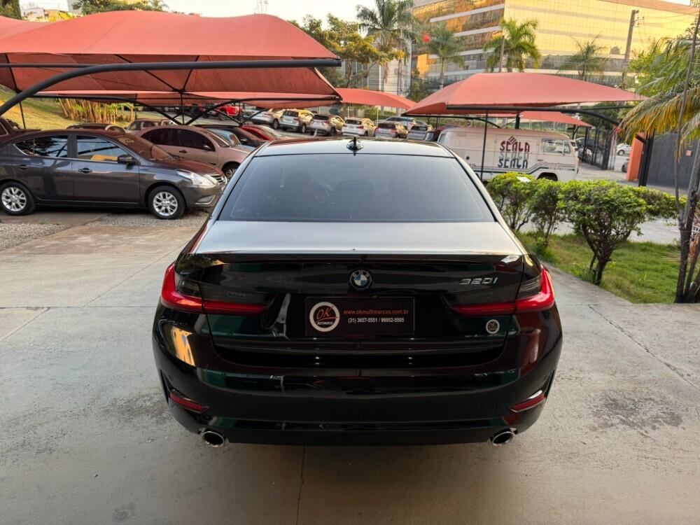 BMW 320i