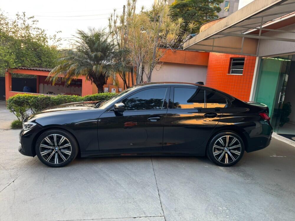 BMW 320i