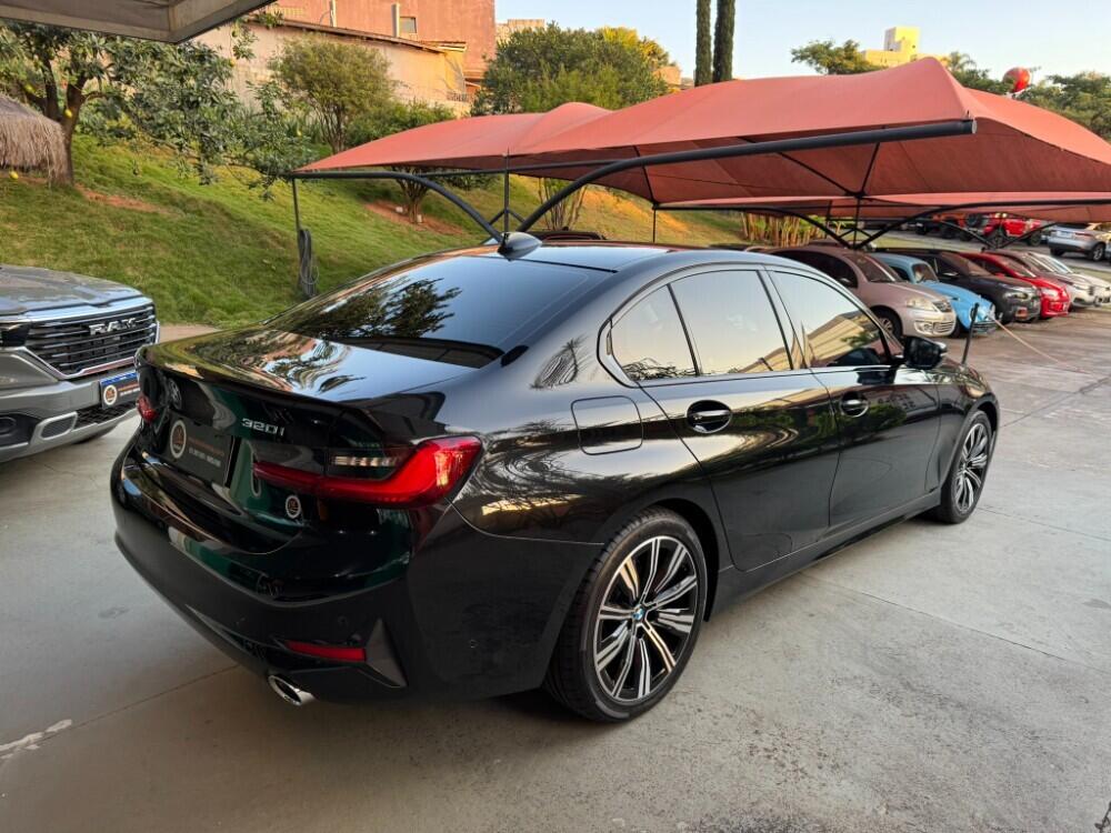 BMW 320i