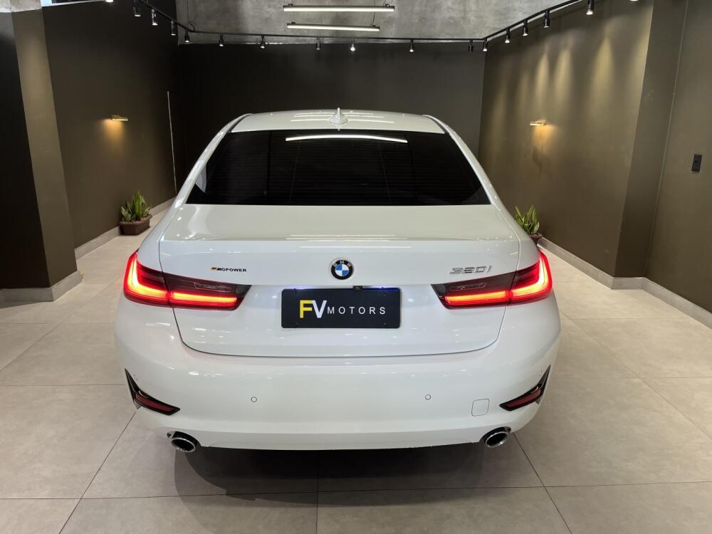 BMW 320i