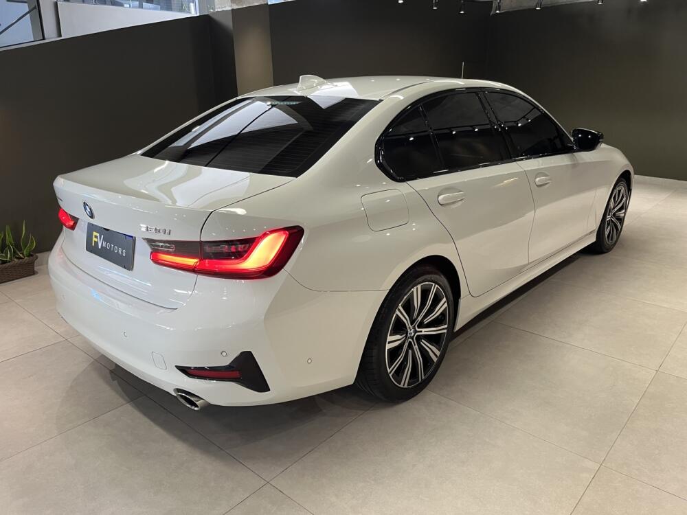 BMW 320i