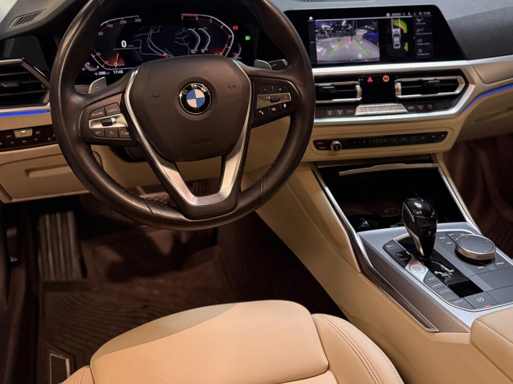 BMW 320i