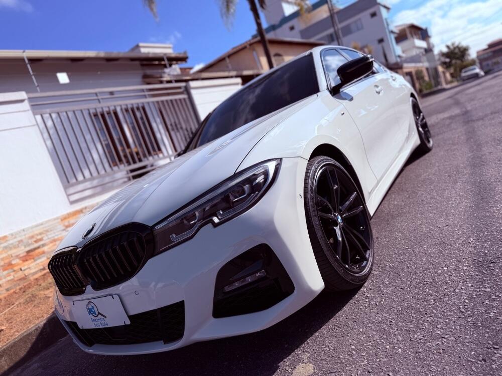 BMW 320i