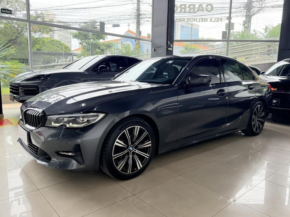 BMW 320i