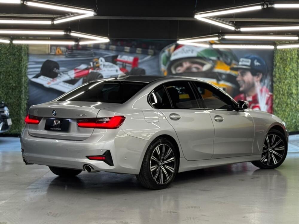 BMW 320i