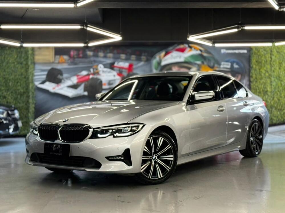 BMW 320i