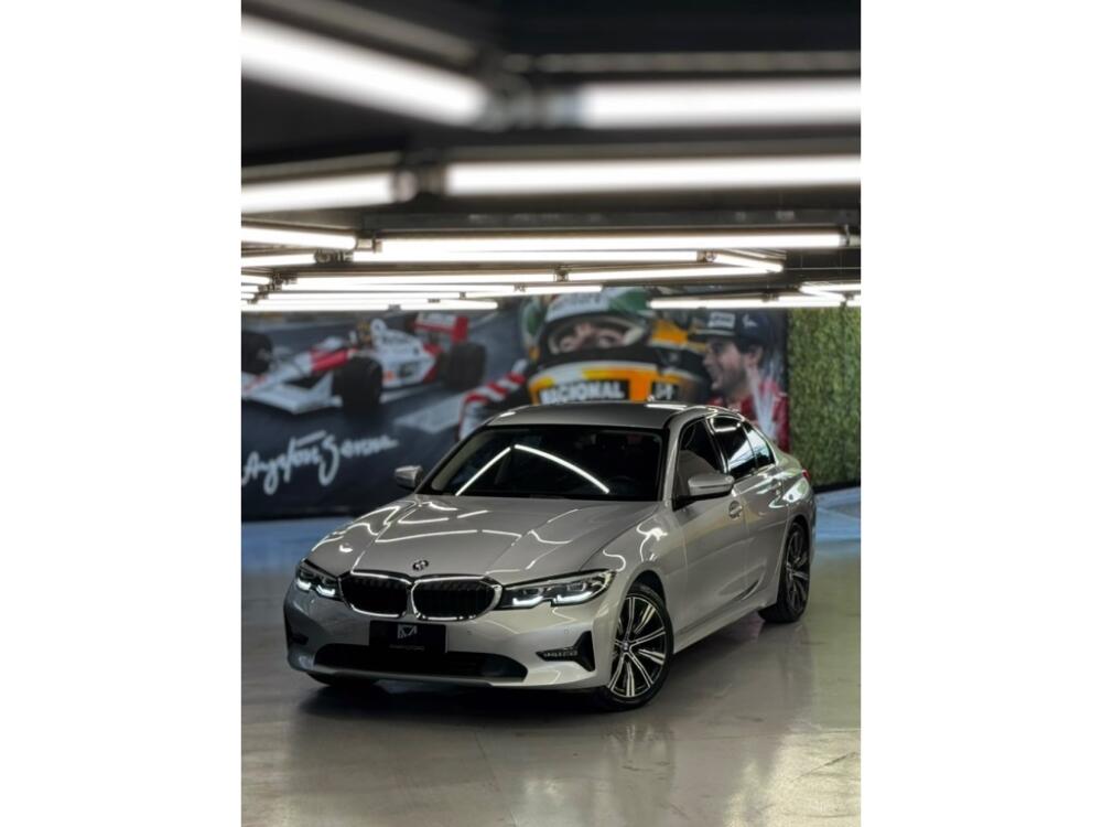 BMW 320i