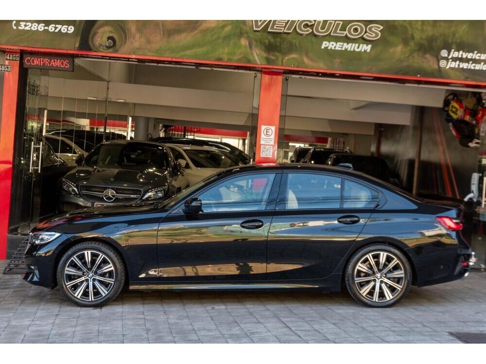 BMW 320i