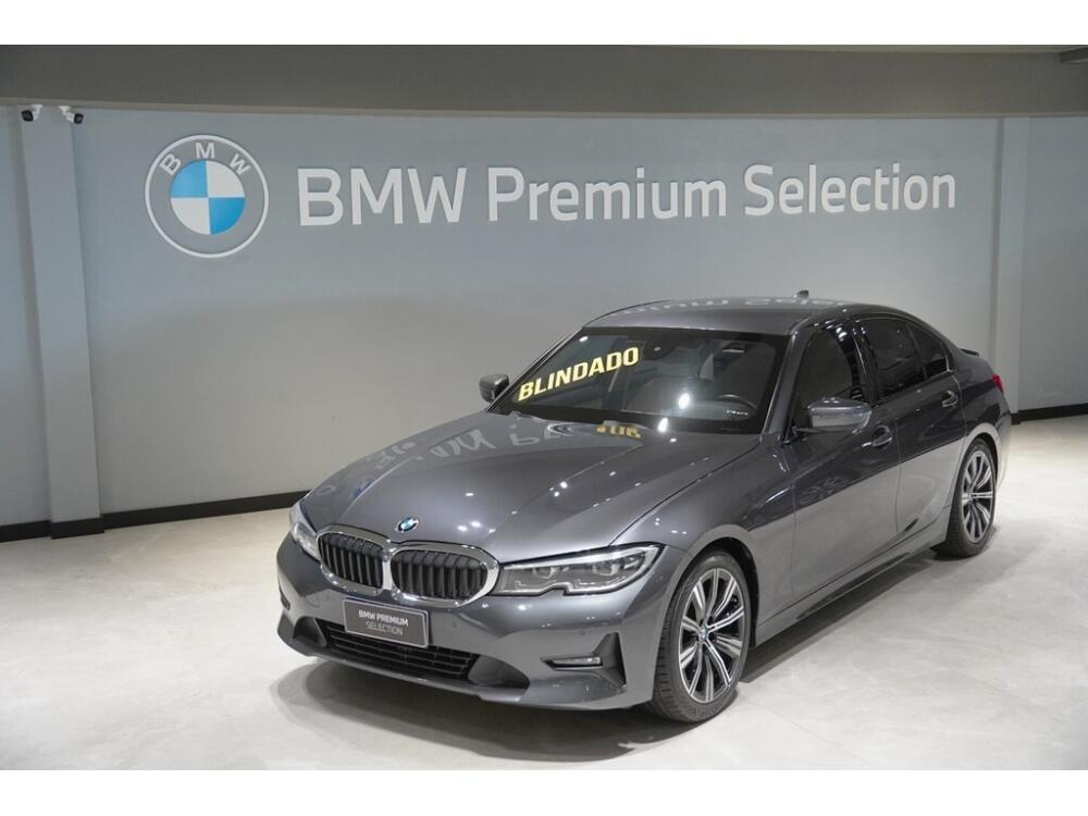 BMW 320i