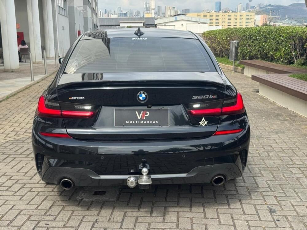 BMW 320i