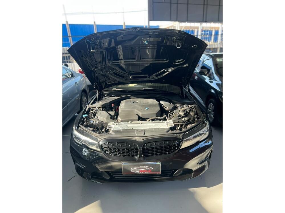 BMW 320i