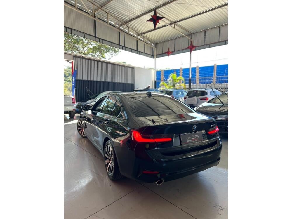 BMW 320i