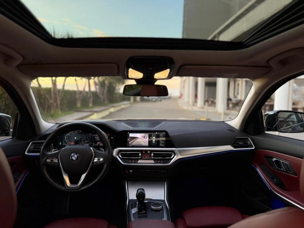 BMW 320i