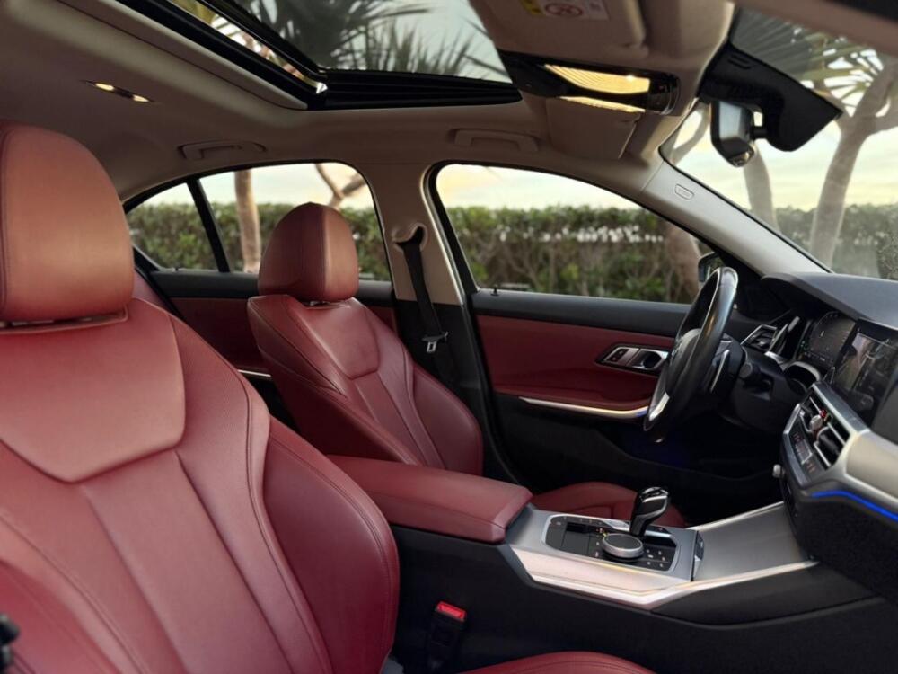 BMW 320i