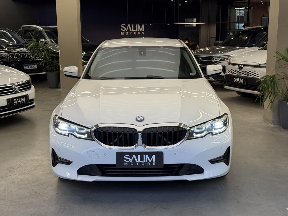 BMW 320i