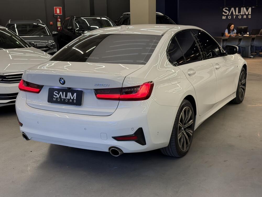 BMW 320i