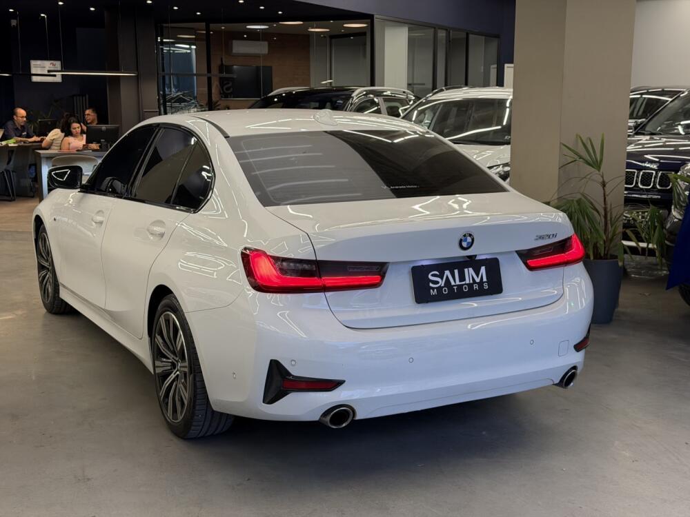 BMW 320i
