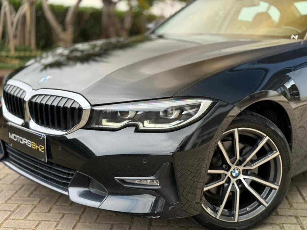 BMW 320i