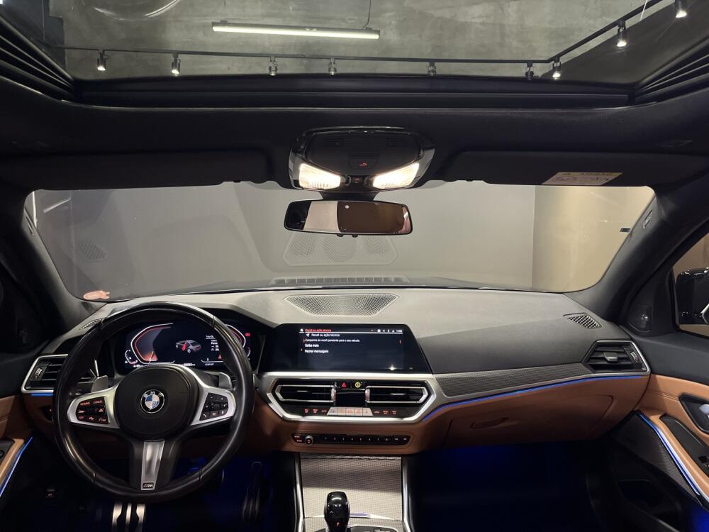 BMW 320i