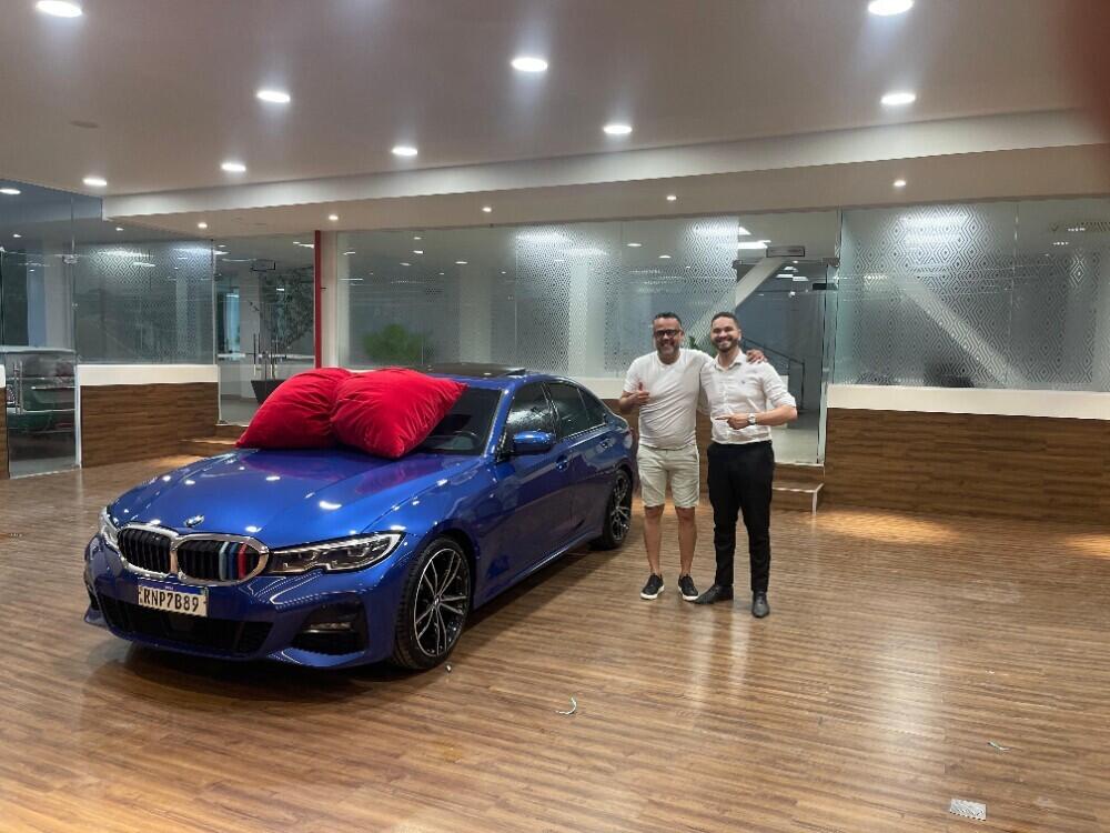 BMW 320i